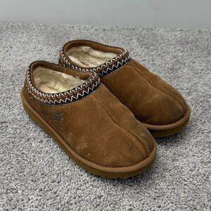 UGG Tasman Chestnut Slippers size 9
